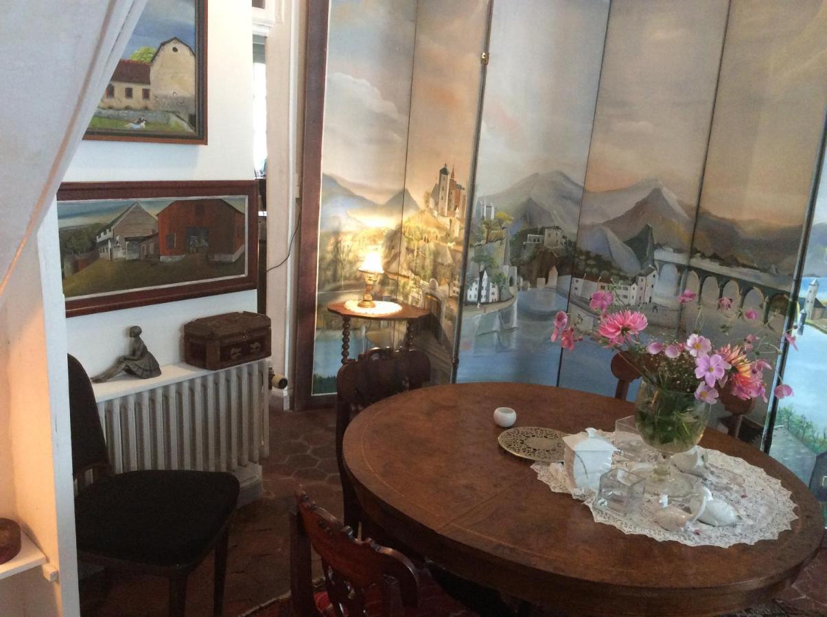La chambre de la tour Orbais Extérieur photo